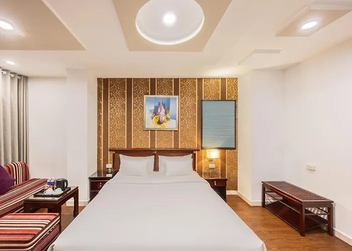 A25 Premium Hotel - 20 Bùi Thị Xuân
